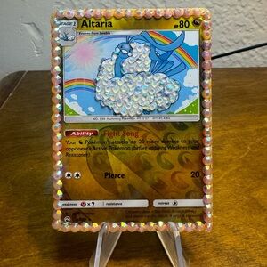 Embellished Altaria 40/70 SM Dragon Majesty Set HOLO RARE Pokemon Card